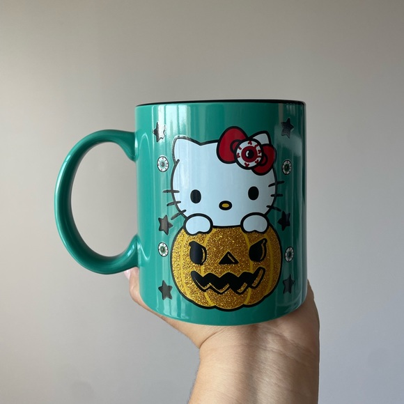 NEW Halloween hello kitty mug - Picture 2 of 5